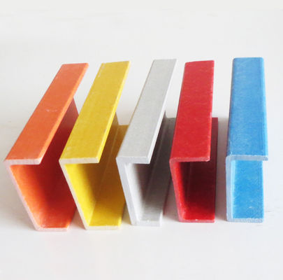 Material do canal da escada de fibra de vidro de alta resistência 70mm 84mm 88mm para cores personalizadas