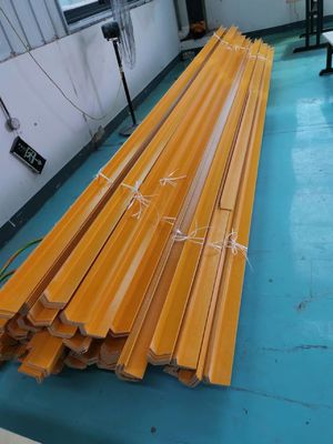 Perfil de ângulo de GFRP cortado ao tamanho para suporte estrutural à prova de corrosão 1m-11.6m comprimento