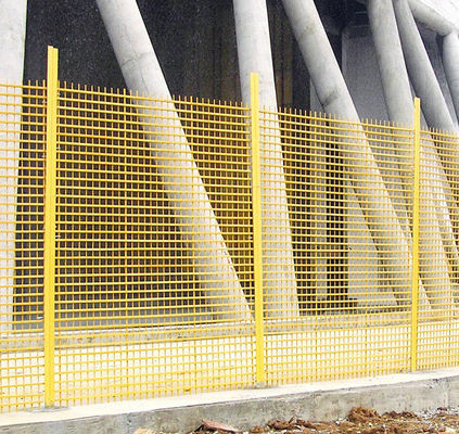 Cercas de FRP isoladas para torre de arrefecimento