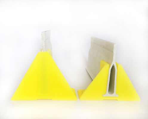 Feixes de suporte triangulares de pultração de fibra de vidro anticorrosiva para necessidades de maior resistência