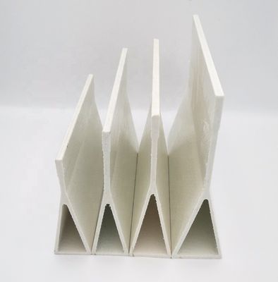 Alta resistência FRP Pultrusion Triangle Form Support Beam Profiles 40mm a 150mm de altura