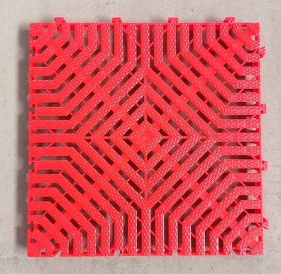 40x40x3.0cm Espessos tapetes de plástico de PP para revestimento de piso de garagem de lavagem de automóveis