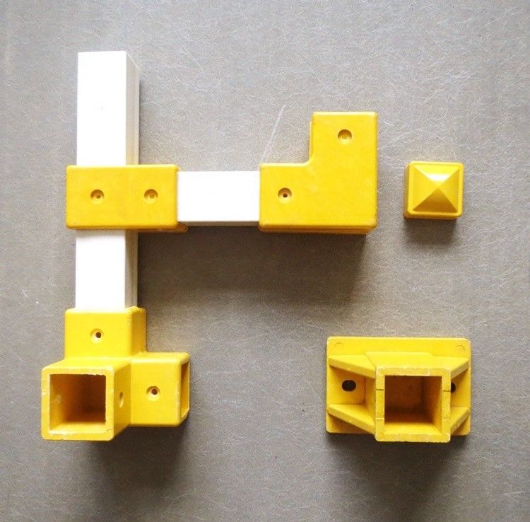 Conector de tubos de ângulo cruzado para o sistema de mangueira