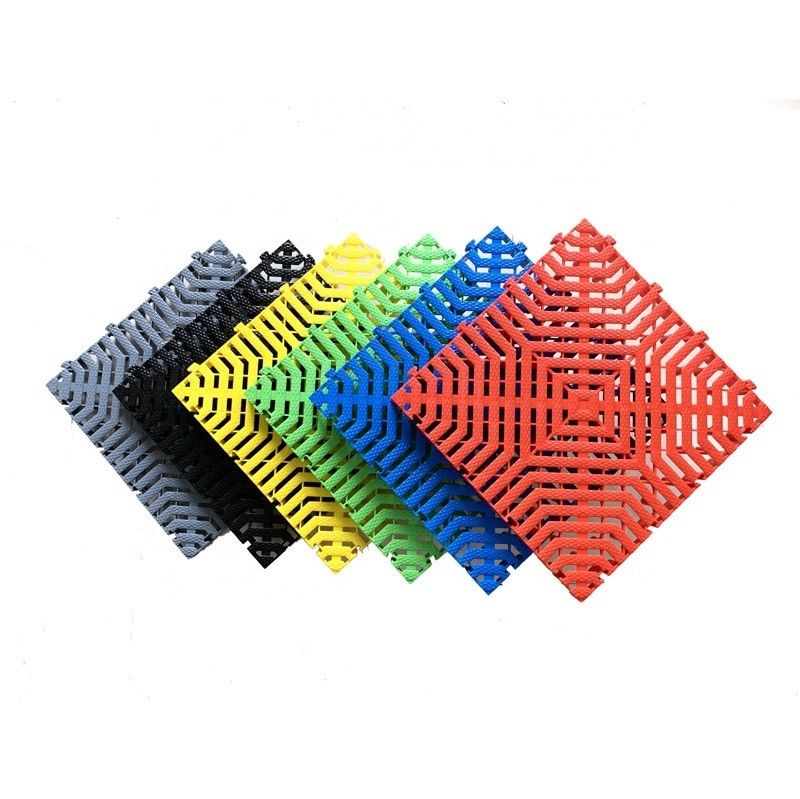 40x40x3.0cm Espessos tapetes de plástico de PP para revestimento de piso de garagem de lavagem de automóveis
